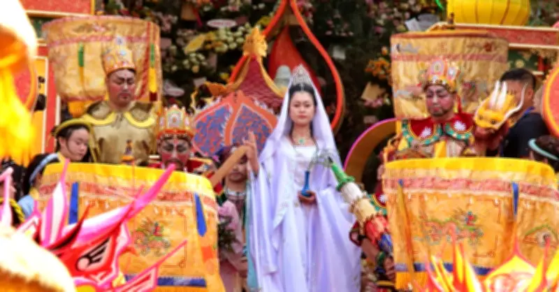 Hàng Nghìn Người Chen Chân Dự Lễ Hội Quán Thế Âm Tại Đà Nẵng