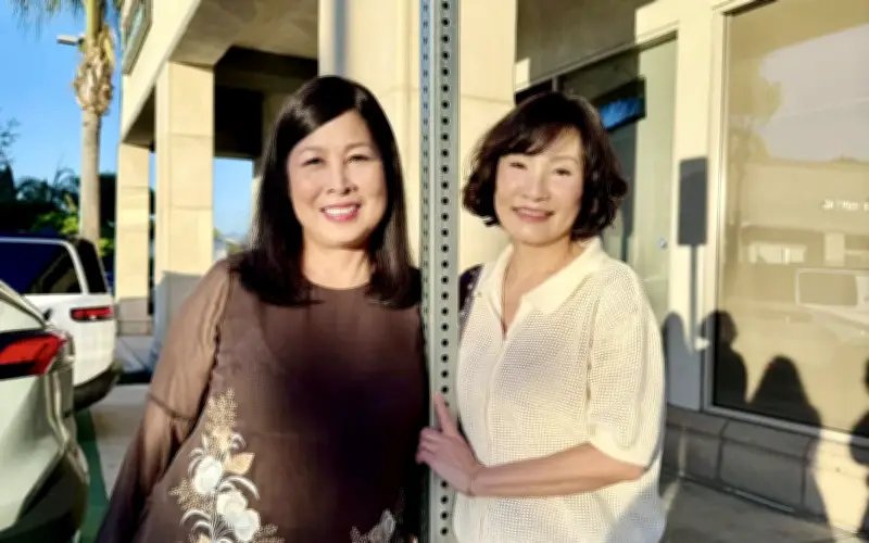 Hồng Đào, Hồng Vân xúc động rơi nước mắt khi xem phim 'Hẹn em ngày nhật thực'