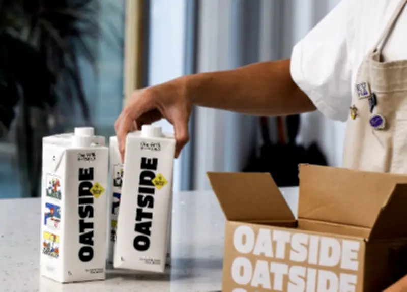 Hàng sữa tuyển dụng cốt nhà gây tranh cãi, cộng đồng mạng dậy sóng