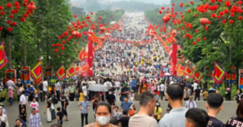 Hàng vạn người đổ về Đền Hùng dự Giỗ Tổ Hùng Vương 2026