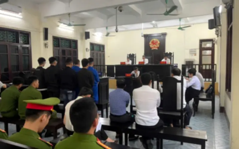 Hưng Yên: Xét xử 6 bị cáo vị thành niên cố ý gây thương tích, con trai trùm giang hồ Đường Nhuệ cầm đầu