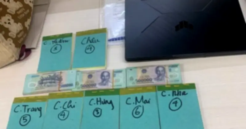 Hành Khách Nhận Lại Laptop Và 150 Triệu Đồng Bỏ Quên Trên Tàu Metro Hà Nội