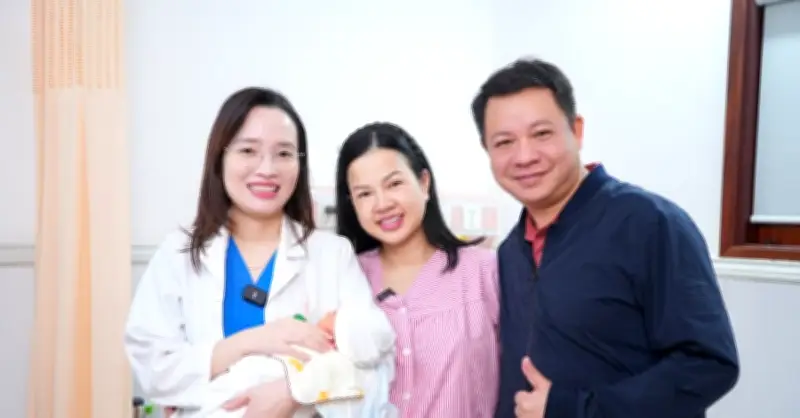 Hành trình 18 năm tìm con: Từ thất bại IVF đến thành công ở tuổi 43