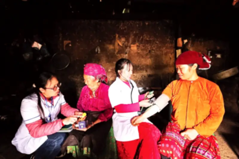 Hành Trình Gian Nan Khám Bệnh Của Người Dân Vùng Sâu Hà Giang
