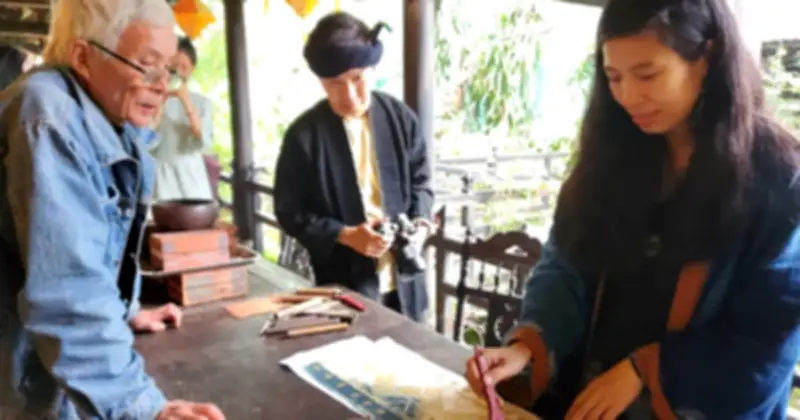 Hành trình 'về nguồn' của giấy dó: Từ bản Sưng đến Huế