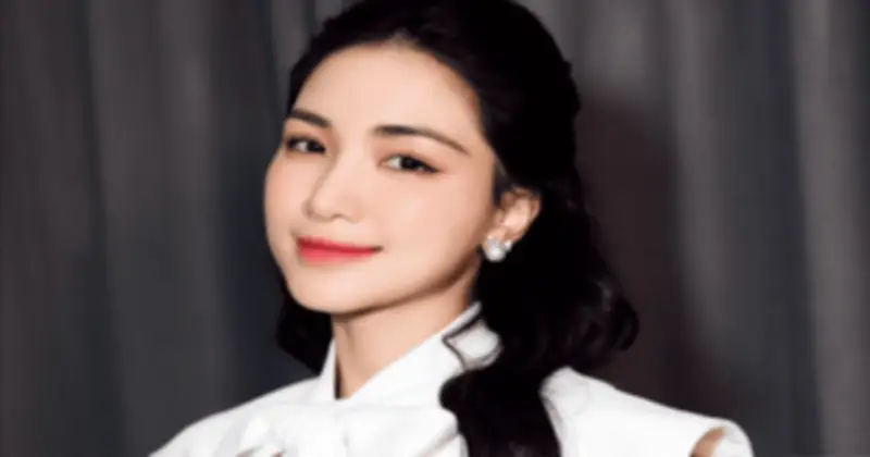 Hoà Minzy trả nợ cuối cùng cho Văn Toàn, tặng quà sinh nhật hàng hiệu