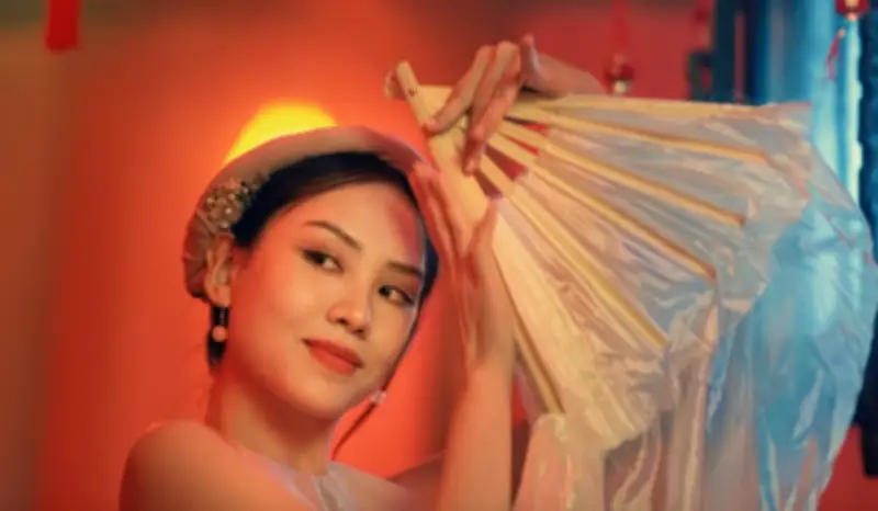 Hoa hậu Việt duy nhất đóng phim mùa lễ lọt top 40 Miss World giờ lấn sân ca sĩ