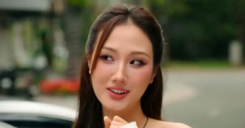 Hoàng Khánh Ly gây náo loạn phim 'Giờ Vàng' với nhan sắc cực xinh