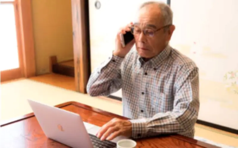 Hết ở viện dưỡng lão, thuê giúp việc, cụ ông mới nhận ra tuổi già bình yên nhất là ở nhà