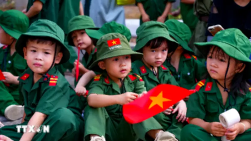 Hun đúc truyền thống cách mạng cho thế hệ măng non tại Hà Nội