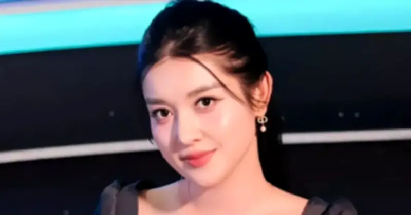 Huyền My 'Pass Giày' 20 Triệu: Cửa Ngõ Vào Thị Trường Thời Trang Secondhand Tỷ Đô