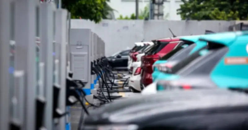 Đại biểu Quốc hội đề xuất cơ chế 'chuyển vùng' cho trạm sạc xe điện