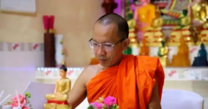 Đại Đức Danh Út: Từ Cậu Bé Mồ Côi Đến Tiến Sĩ Với Sứ Mệnh Xây Cầu, Mở Lối Tri Thức