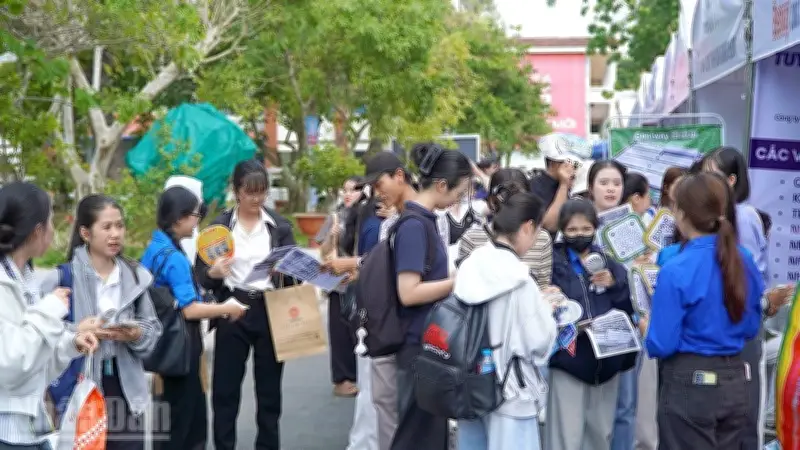 Đại học Đồng Tháp triển khai mô hình doanh nghiệp trong trường, kết nối sinh viên với việc làm