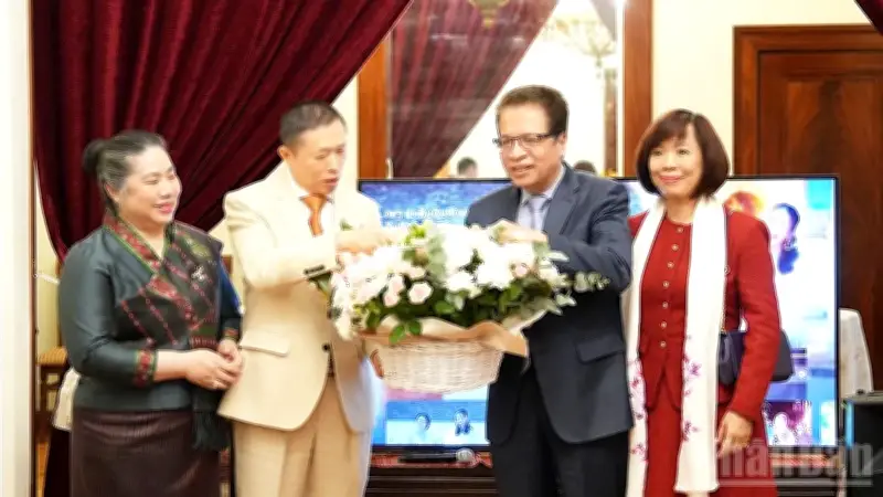 Đại sứ Việt Nam tại Nga chúc Tết Lào, tăng cường quan hệ hữu nghị đặc biệt