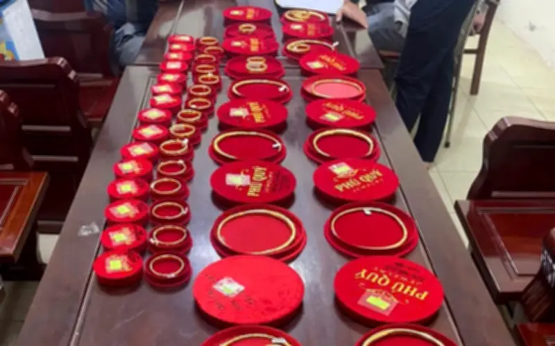 Đối tượng dùng vàng giả cầm cố hơn 1,6 tỷ đồng bị bắt quả tang