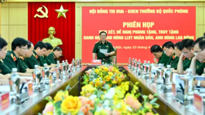 Đại tướng Nguyễn Trọng Nghĩa chủ trì xét tặng danh hiệu Anh hùng