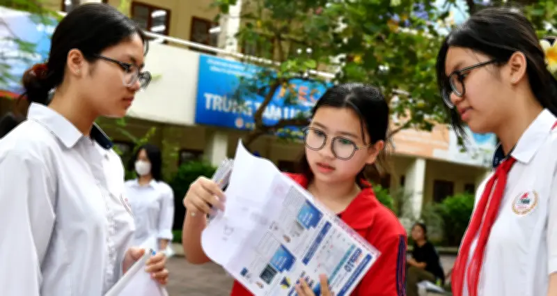 Điểm chuẩn vào lớp 10 các trường THPT công lập Hà Nội 3 năm gần đây