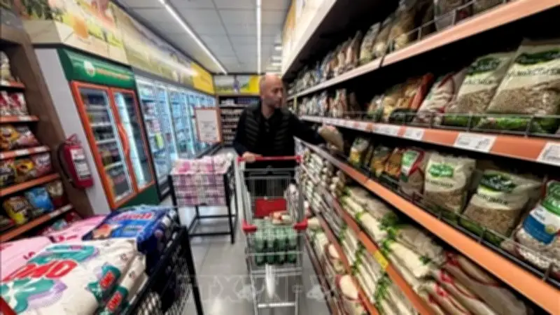 IMF cảnh báo kinh tế toàn cầu khó phục hồi dù có lệnh ngừng bắn tại Trung Đông