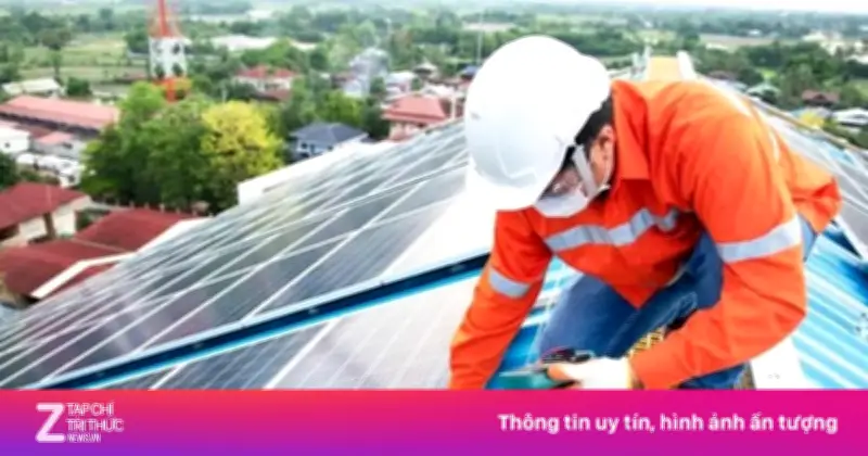 Điện mặt trời mái nhà kèm pin lưu trữ: Rào cản chi phí và cơ chế giá khiến người dân e dè