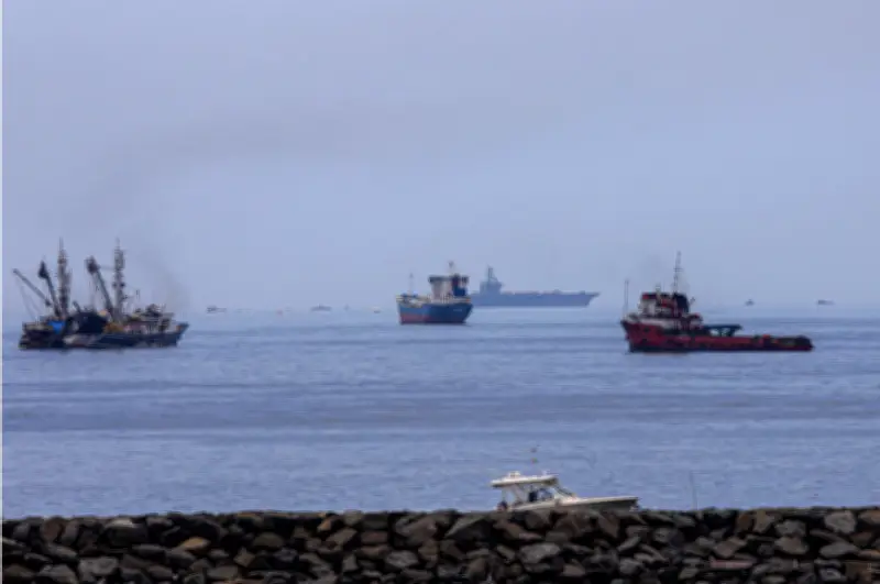 Iran phủ nhận việc hai tàu chiến Mỹ đi qua eo biển Hormuz