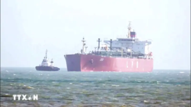 Iran Tái Áp Đặt Phong Tỏa Eo Biển Hormuz Sau Tuyên Bố Cứng Rắn Của Mỹ