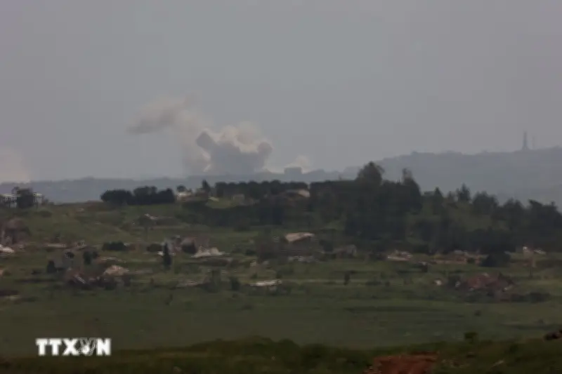 Israel không kích Hezbollah tại Liban, nguy cơ đổ vỡ lệnh ngừng bắn