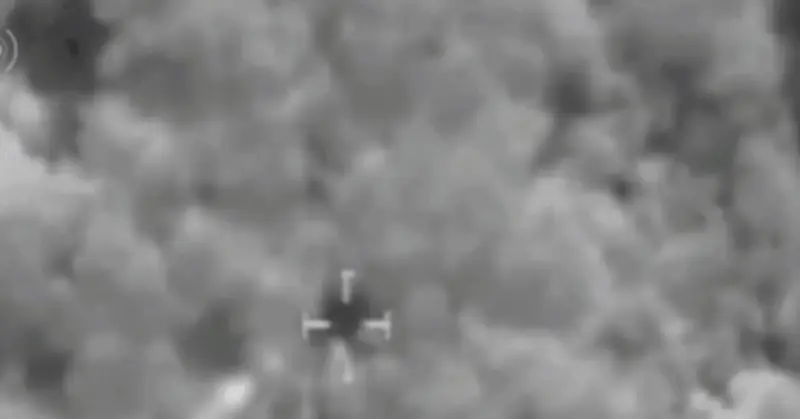Israel pháo kích loạt hạ tầng quân sự Hezbollah, khoảnh khắc hứng chịu đòn tập kích