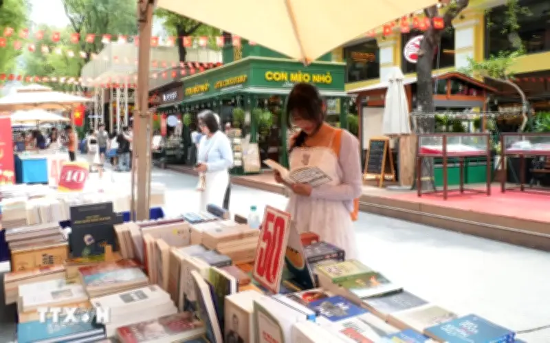 Ký ức Đại thắng mùa Xuân 1975 sống động qua từng trang sách