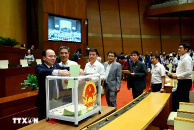 Kỳ họp thứ nhất Quốc hội khóa XVI: Tiếp tục thực hiện công tác nhân sự