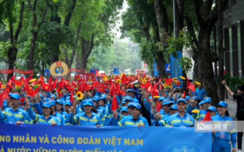 Kỷ niệm 140 năm Quốc tế Lao động: Diễu hành 1.000 công nhân, tuyên dương Chủ tịch CĐCS