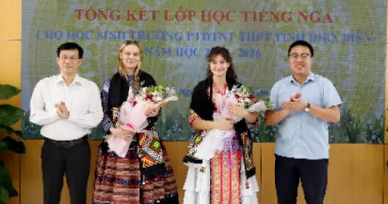 Khóa học tiếng Nga đầu tiên tại Điện Biên thành công tốt đẹp