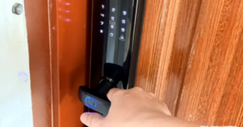 Khóa thông minh: Hiểu lầm về khả năng thoát hiểm khi mất điện