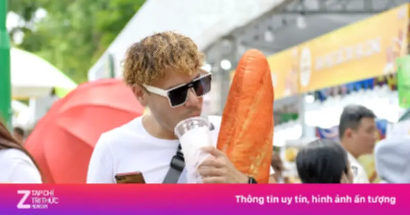 Khách Tây 'không ngờ bánh ngon đến thế' tại Lễ hội Bánh mì TP.HCM