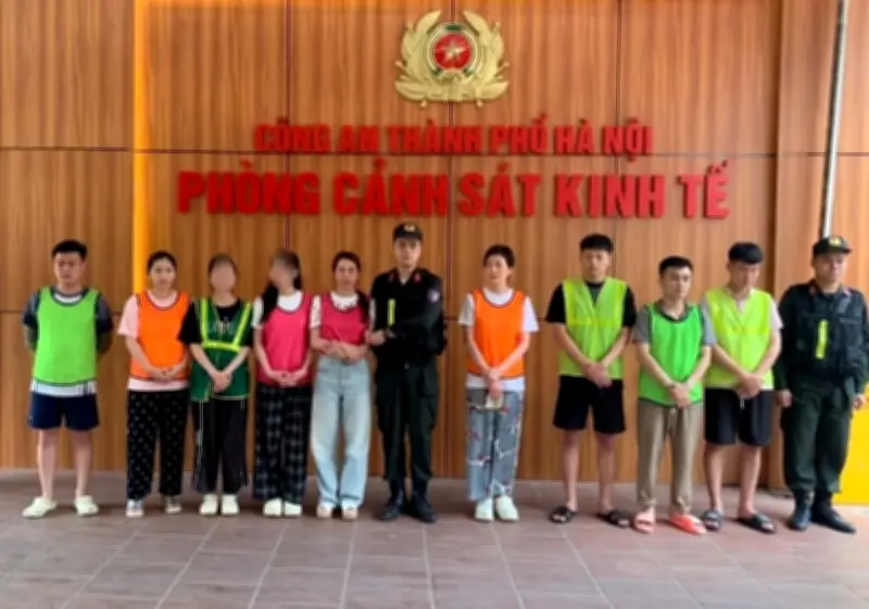 Khởi tố 9 bị can thu thập trái phép thông tin cá nhân để mở tài khoản ngân hàng