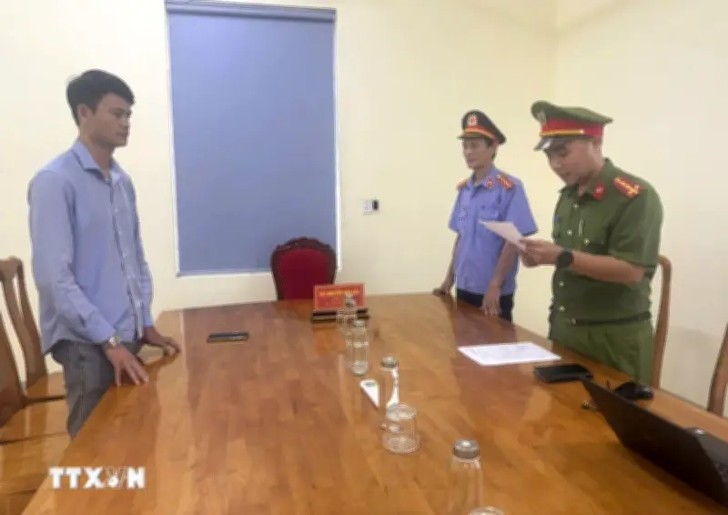 Khởi tố chủ doanh nghiệp sản xuất nước tăng lực giả