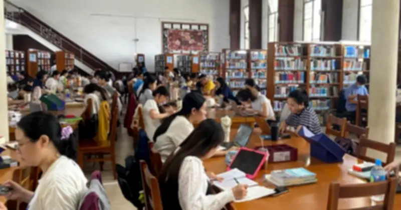 Khám Phá 3 Thư Viện 'Chill' Giữa Lòng Sài Gòn: Không Gian Đọc Sách Hiện Đại Và Đầy Cảm Hứng