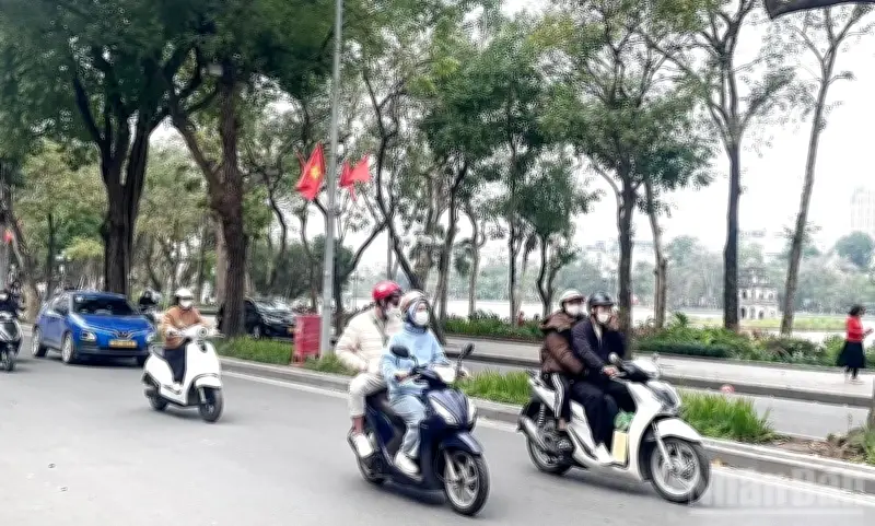 Không khí lạnh gây mưa lớn, dông mạnh tại Bắc Bộ và Bắc Trung Bộ từ đêm 16/4