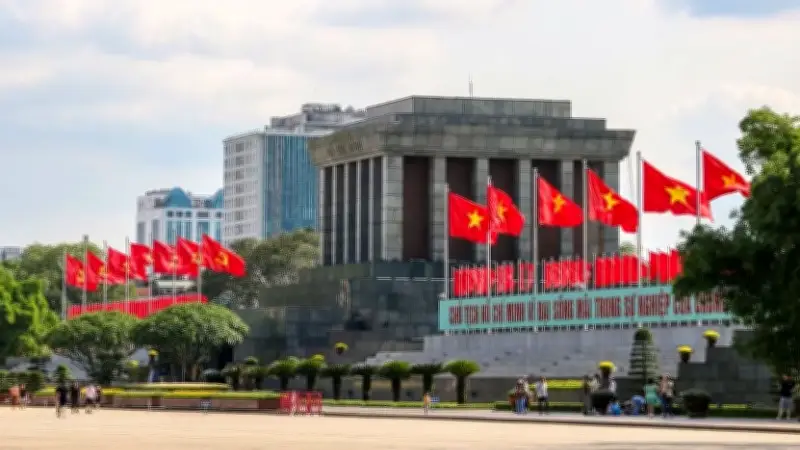 Không khí lạnh tràn về, Bắc Bộ giảm nhiệt, miền Nam nắng nóng