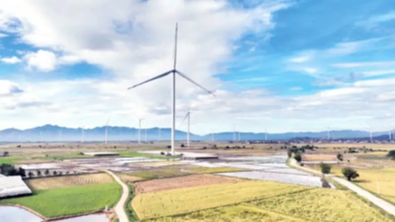 Khánh Hòa Thúc Đẩy Dự Án Năng Lượng và Công Nghiệp, Hướng Tới Tăng Trưởng Hai Con Số