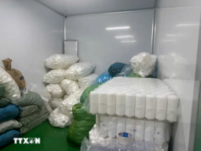 Kiểm tra cơ sở sản xuất kem trộn 3 không, bán 500 đơn mỗi ngày