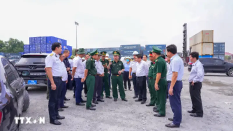 Kiểm tra toàn diện công tác quản lý phân luồng phương tiện tại cửa khẩu Mộc Bài