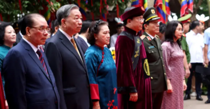 Lễ dâng hương tưởng nhớ các Vua Hùng tại Đền Hùng
