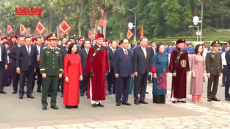 Lễ dâng hương tri ân các anh hùng liệt sĩ tại Điện Biên Phủ