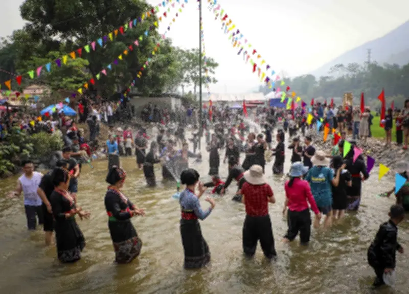 Lễ hội Tết té nước của người Lào: Gắn kết cộng đồng, lan tỏa điều tốt đẹp