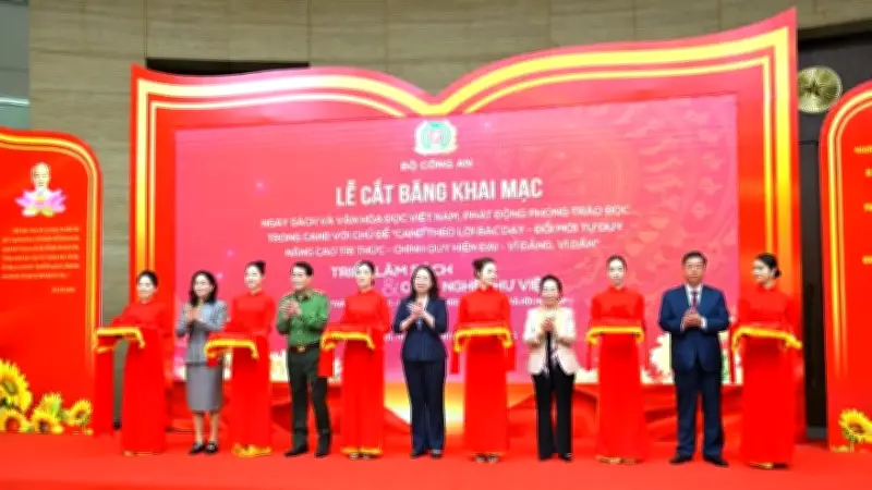 Lễ Khai Mạc Phát Triển Văn Hóa Đọc Trong Công An Nhân Dân Với Sự Tham Dự Của Lãnh Đạo Cấp Cao
