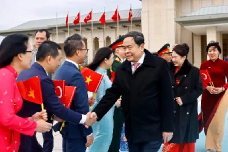 Lễ tiễn Chủ tịch Quốc hội Trần Thanh Mẫn và Phu nhân tại Istanbul, Thổ Nhĩ Kỳ