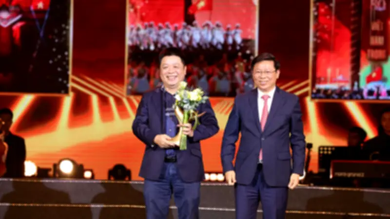 Lễ Trao Giải Cống Hiến 2026: Soobin Lập Hat-trick, Hòa Minzy Và Hương Tràm Tỏa Sáng