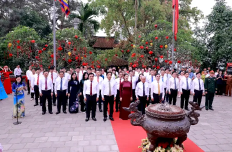 Lễ Tri Ân Quốc Tổ Tô Màu Lan Tỏa Đạo Lý 'Uống Nước Nhớ Nguồn'