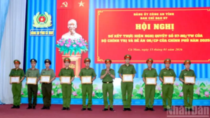 Lực Lượng Tham Mưu Công An Cà Mau: Những 'Bộ Não' Thầm Lặng Vạch Nẻo Bình Yên